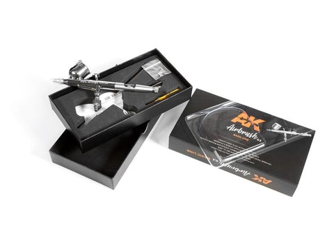 AK Interactive Basic Line aerografas 0.3 mm, dvigubo veikimo, gravitacinis