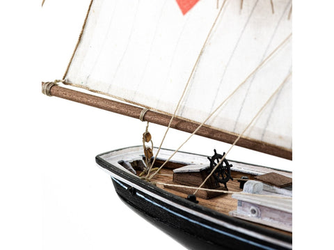 Amati Bluenose 1:100 medinis laivo modelio rinkinys, 54 cm
