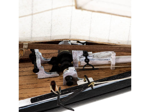 Amati Bluenose 1:100 medinis laivo modelio rinkinys, 54 cm