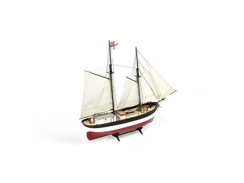 Amati Hunter Q-Ship medinis laivo modelio rinkinys 1:60