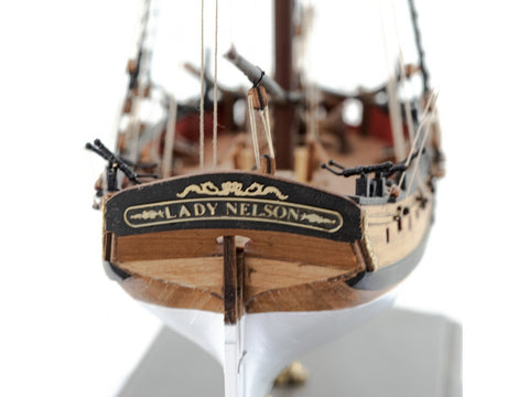 Amati Lady Nelson 1803 kuteris, 1:64 medinis laivo modelio rinkinys