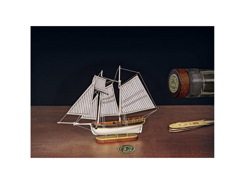 Amati Hannah laivas butelyje, medinis surinkimo rinkinys 1/300 B1355