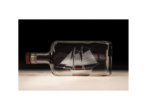 Amati Hannah laivas butelyje, medinis surinkimo rinkinys 1/300 B1355