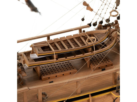 Amati HMS Bounty 1:60 medinis laivo modelio rinkinys (B1432)