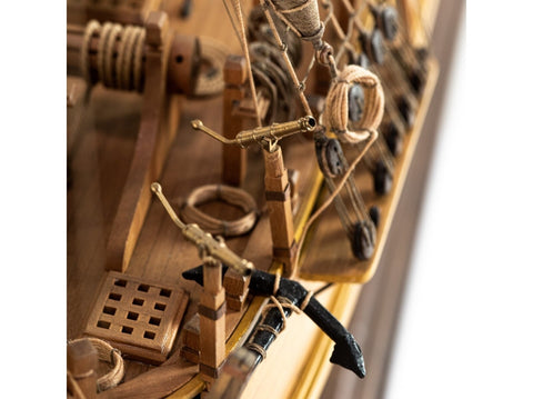 Amati HMS Bounty 1:60 medinis laivo modelio rinkinys (B1432)