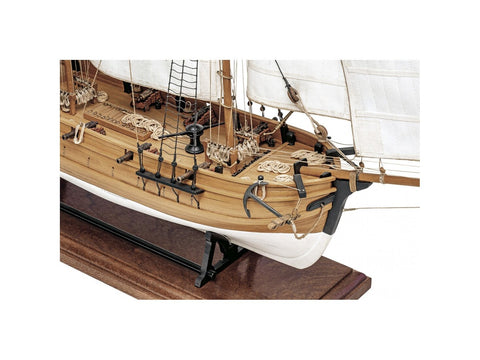 Amati piratų laivo Adventure medinis surenkamas modelis 1:60, 37 cm