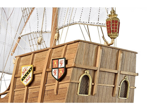Amati Santa Maria karavelė 1:65 surenkamas medinis laivas 54 cm
