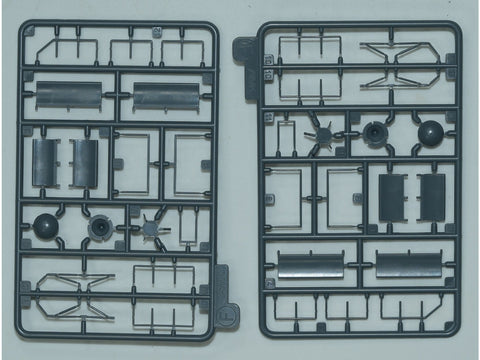 Mi-17 „Hip“ ankstyvas 1:48 plastikinis surenkamas sraigtasparnio modelis