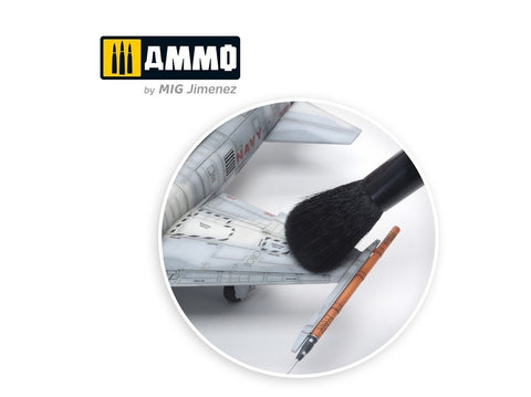 AMMO MIG teptukas dulkėms nuo modelių – Dust Remover Brush 1 (8575)
