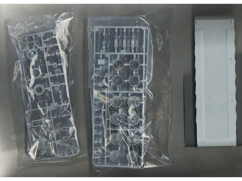 M1 Abrams X tanko prototipas 1/35 plastikinis modelis Amusing Hobby