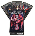 Gothic Tarot kortų rinkinys Anne Stokes dėžutėje su raudonu drakono dizainu ir keliais atvertais didžiųjų arkanų kortomis