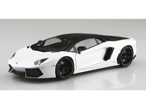 Aoshima Lamborghini Aventador Pirelli Edition 1/24 surenkamas modelis