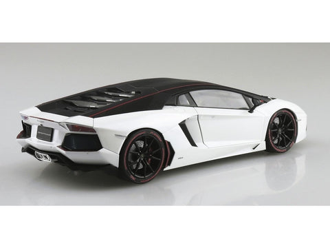 Aoshima Lamborghini Aventador Pirelli Edition 1/24 surenkamas modelis