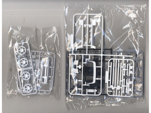 Aoshima Initial D Mazda RX-7 FC3S Hakone versija 1/24 surenkamas modelis