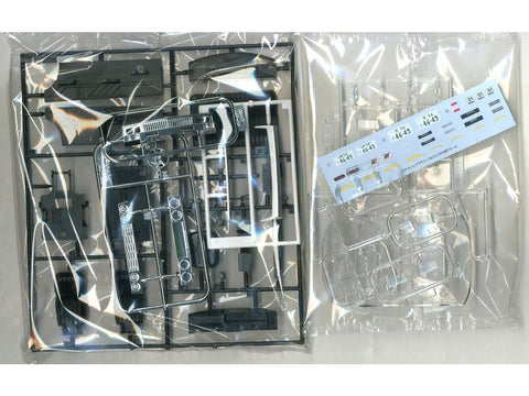 Aoshima Grand Champion Nissan Skyline Japan 4Dr HGC210 1/24 plastiko modelis