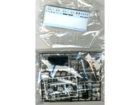 Aoshima Nissan Skyline KGC110 1972 1/24 Ken & Mary surenkamas modelis