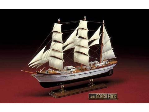 Aoshima Gorch Fock 1/350 – plastikinis 3 stiebų barko modelis