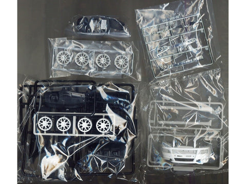 Aoshima Mitsubishi Lancer Evolution Final Edition 2015 1/24 surenkamas modelis