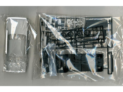 Aoshima Nissan Skyline Hakosuka LB-Works 2 durų 1/24 surinkimo rinkinys