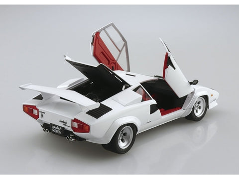 Aoshima Lamborghini Countach 5000 QV 1985/88 1/24 surenkamas modelis