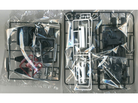 Aoshima Mazda RX-7 FC3S BN Sports 1989 1/24 surenkamas modelis