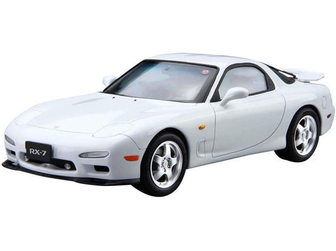 Aoshima Mazda Efini RX-7 FD3S '96 1/24 plastikinis surenkamas modelis