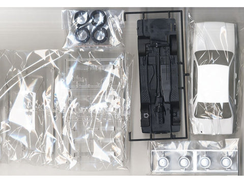 Aoshima Nissan Cedric/Gloria Y31 '87 Turbo 1/24 surenkamas plastikinis modelis