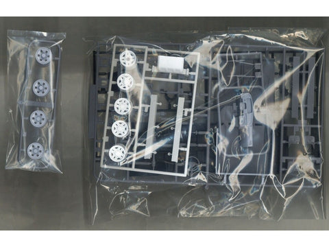 Aoshima Toyota Hilux Surf VZN130G SSR-X Wide Body 1991 1/24 surinkimo rinkinys