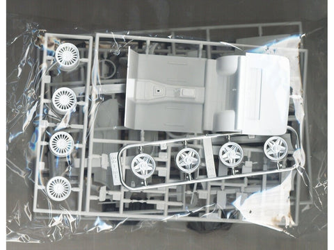 Aoshima Nissan S12 Silvia/Gazelle Turbo RS-X '84 1/24 plastikinis modelis