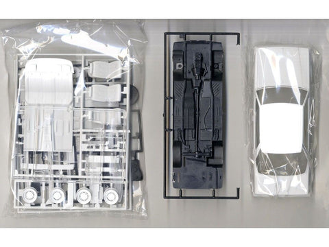 Aoshima Nissan Cedric/Gloria Y30 4HT VIP Brougham 1983 1/24 rinkinys