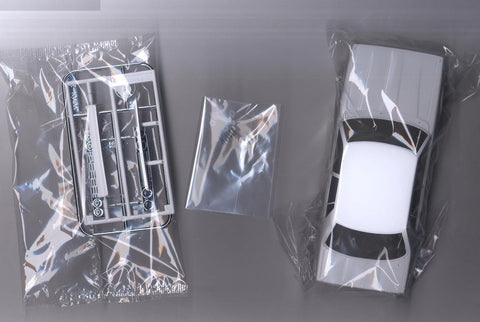 Aoshima Nissan Skyline LB Works Japan 4 durų 1/24 modelio rinkinys