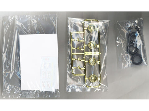 Aoshima 1/24 ratų komplektas – auksuoti vieliniai 13" (06627)