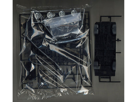 Aoshima Toyota Celica 2000GT RA35 1977 1/24 plastikinis surinkimo rinkinys