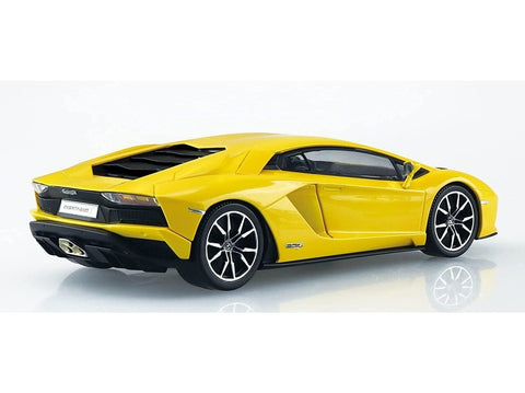 Aoshima Lamborghini Aventador S 1/32, perlų geltona, Snap Kit 06346