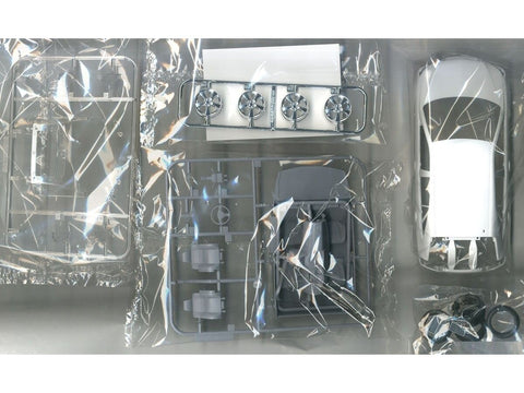 Aoshima 1/24 Toyota Harrier 350G Premium L '06 (Lexus RX) plastikinis modelis