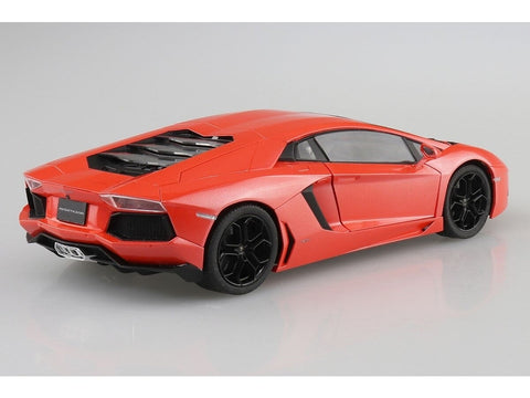 Aoshima Lamborghini Aventador 1/24 oranžinis surenkamas modelis