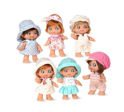 Arias lėlytė neklaužada 15 cm – minkšta vinilinė, lanksti, su plaukais, maudoma