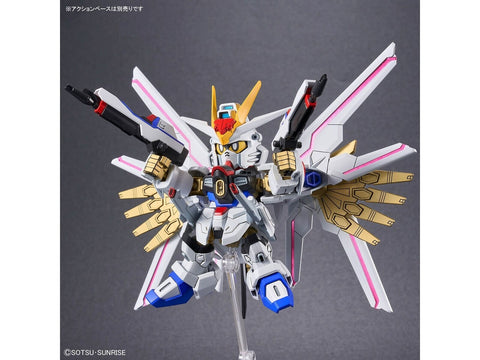Bandai SD Gundam CS Mighty Strike Freedom – Gunpla surenkamas modelis