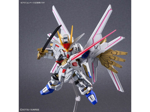 Bandai SD Gundam CS Mighty Strike Freedom – Gunpla surenkamas modelis