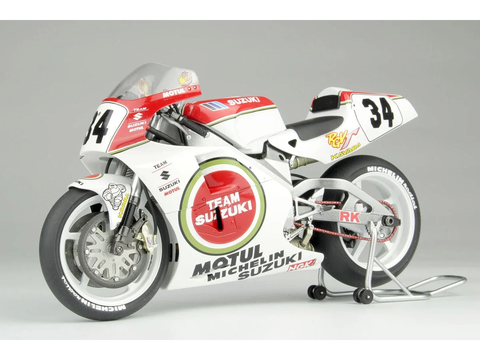 Beemax Suzuki RGV500 XR79 MotoGP 1993 1/12 plastikinis modelis