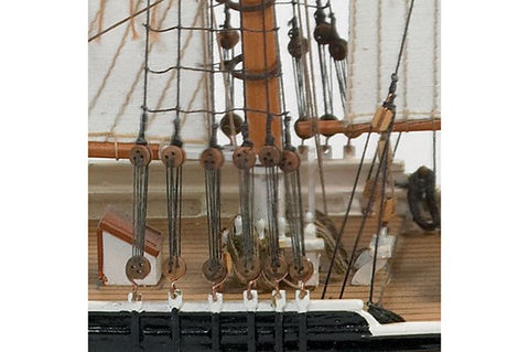 Billing Boats Bluenose II škuna – medinis laivo modelis 1:100 (BB600)