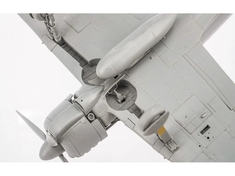 Akagi tiltas su skrydžių deniu ir A6M2 Zero modelis 1/35, Border BSF-002