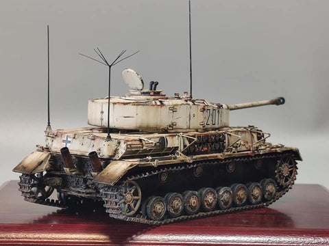 Border Model Pz.Beob.Wg. IV Ausf. J 1/35 plastikinis rinkinys su vadu ir pėstininkais