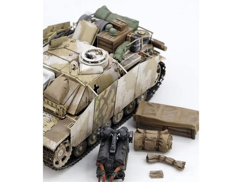 Sturmgeschütz III StuH 42 Ausf. G vokiškas tankas 1/35, pilnas vidus