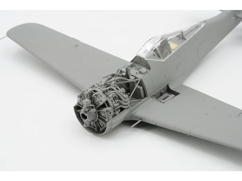Border Focke-Wulf FW-190A-8 4in1 plastikinis lėktuvo modelis 1/35