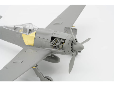 Border Focke-Wulf FW-190A-8 4in1 plastikinis lėktuvo modelis 1/35