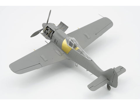Border Focke-Wulf FW-190A-8 4in1 plastikinis lėktuvo modelis 1/35