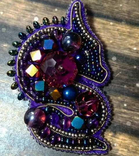 Karoliukų siuvinėjimo rinkinys sagės „Drakonas“, Crystal Art