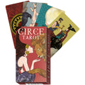 Circe tarot kortų rinkinys raudonoje dėžutėje su išskleistomis iliustruotomis kortomis, matomas pakuotės priekis ir kortų fanas