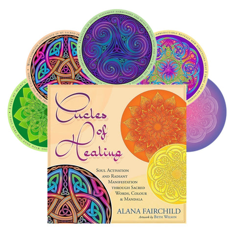 knyga Circles of Healing su spalvingais mandalų kortų žiedais ir Alana Fairchild viršeliu, fanuotas kortų rinkinys